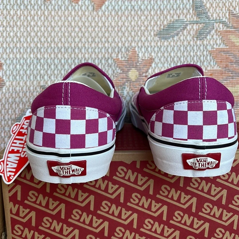 Vans Classic Slip-0n
(Checkerboard) Fuchsia Re VN000XG8AZY
Men’s Sneakers - Picture 14 of 16